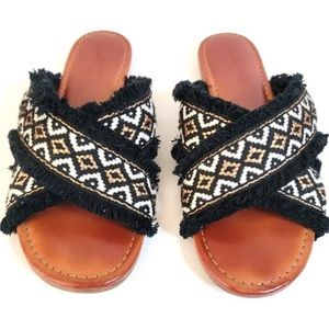 Universal Threads Women's Flip Flops Sz 7.5 Black Bohemian Fridge Fabric Sandals